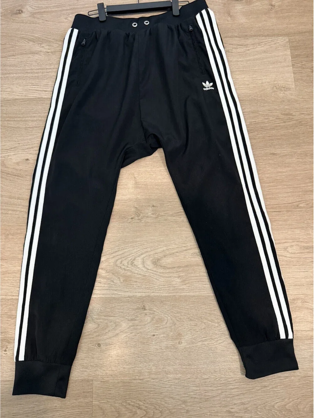Adidas Sport Joggers Men's Size Medium Tailored Leg Black Logo